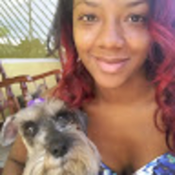 Meet your Posher, Mel - Picture 1 of 1